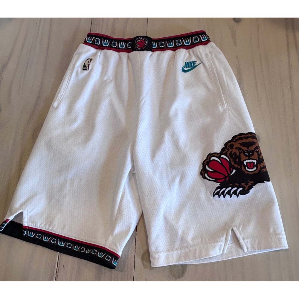 Nike Vancouver Grizzlies NBA Hardwood Classics White Mesh Shorts Mens L 14/16
